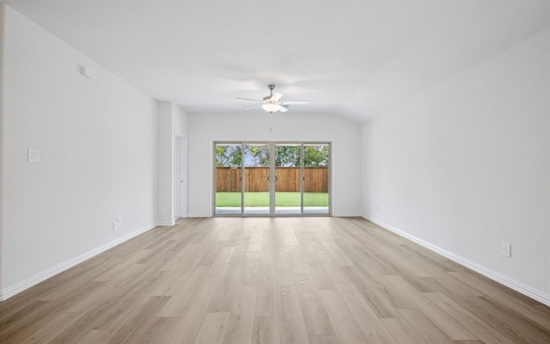 2125 Mustang Way, Seagoville, TX 75159, 3 Habitaciones Habitaciones , ,2 BañosBaños,Residential,En Venta,2125 Mustang Way,0,21066495