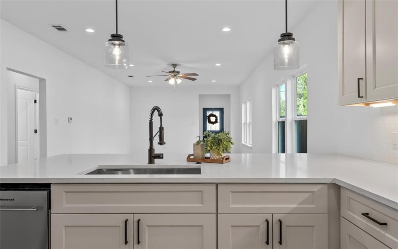 505 Lottie Street, Waco, TX 76704, 3 Bedrooms Bedrooms, ,2 BathroomsBathrooms,Residential,For Sale,505 Lottie Street,0,21067127