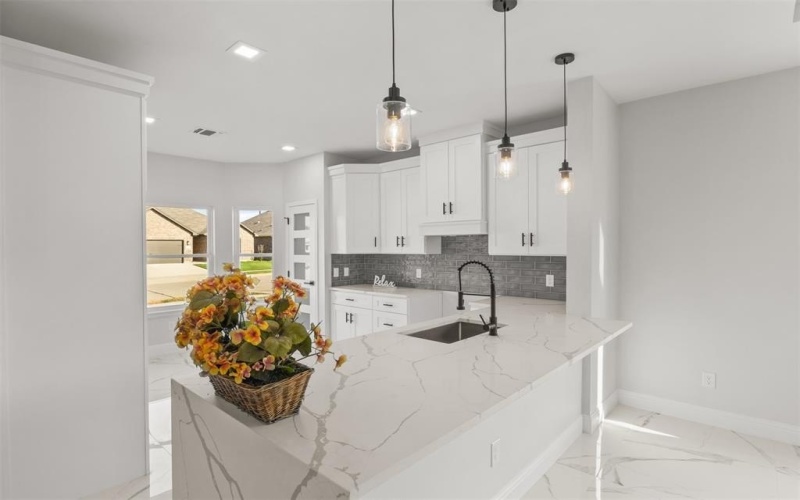 1357 Beach Drive, Pelican Bay, TX 76020, 3 Habitaciones Habitaciones , ,2 BañosBaños,Residential,En Venta,1357 Beach Drive,0,21067398