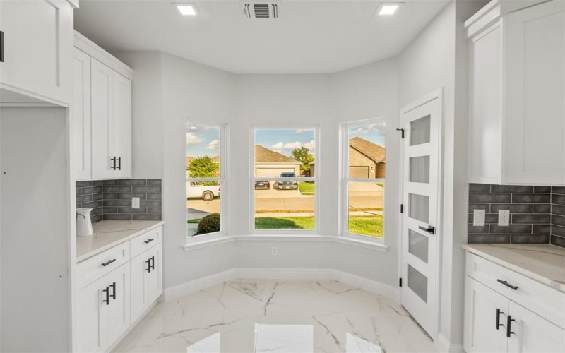 1357 Beach Drive, Pelican Bay, TX 76020, 3 Habitaciones Habitaciones , ,2 BañosBaños,Residential,En Venta,1357 Beach Drive,0,21067398