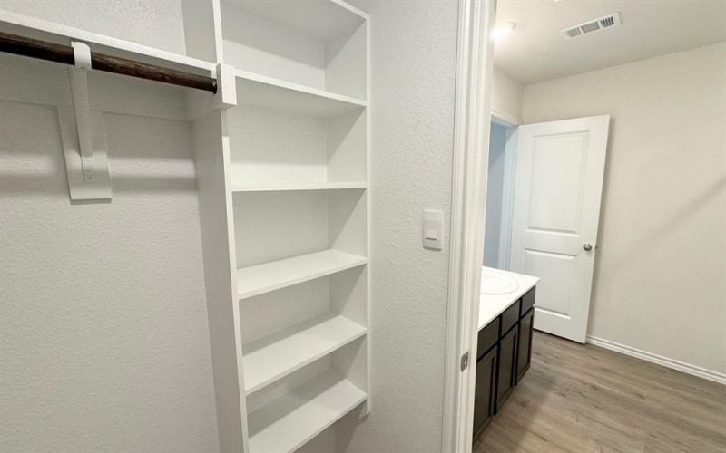 500 Regiment Road, Sherman, TX 75090, 3 Habitaciones Habitaciones , ,2 BañosBaños,Residential,En Venta,500 Regiment Road,0,21068503