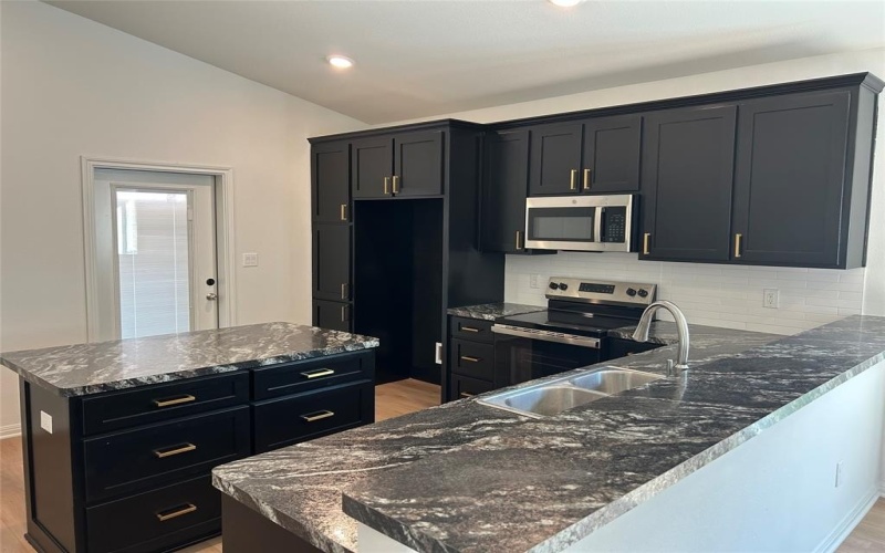 410 Conway Street, Lacy Lakeview, TX 76705, 3 Habitaciones Habitaciones , ,2 BañosBaños,Residential,En Venta,410 Conway Street,0,21068563