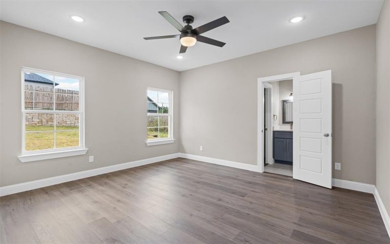 913 Pease River Drive, Granbury, TX 76048, 3 Bedrooms Bedrooms, ,2 BathroomsBathrooms,Residential,For Sale,913 Pease River Drive,0,21068628