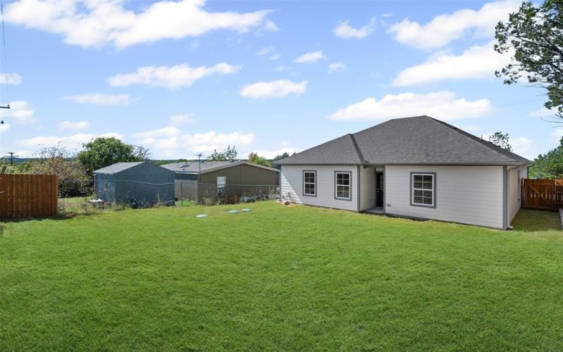 913 Pease River Drive, Granbury, TX 76048, 3 Bedrooms Bedrooms, ,2 BathroomsBathrooms,Residential,For Sale,913 Pease River Drive,0,21068628
