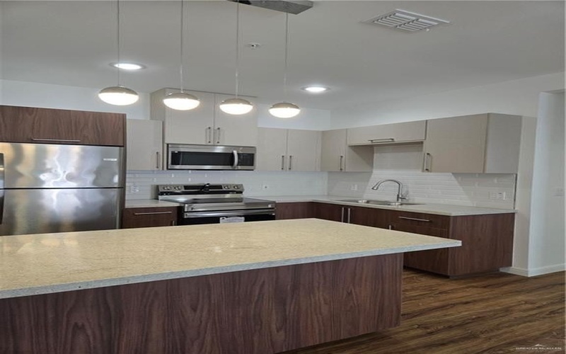 901 E Yuma Avenue #206, McAllen, TX 78503, 2 Bedrooms Bedrooms, ,2 BathroomsBathrooms,Residential,For Sale,901 E Yuma Avenue,429571