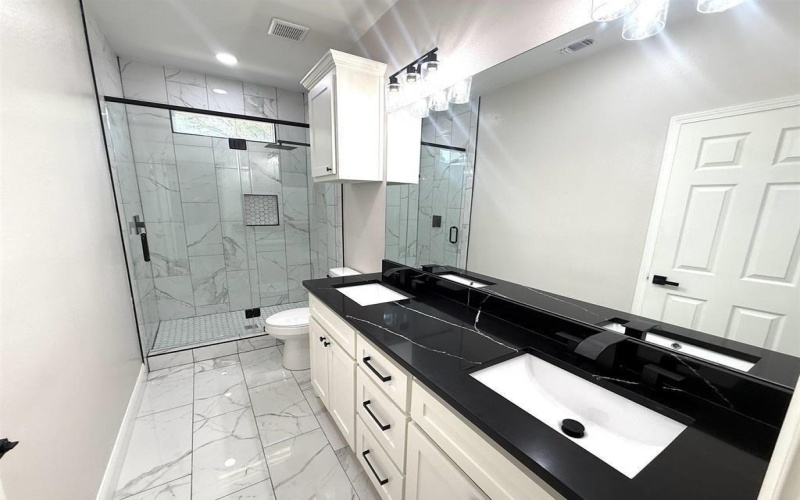 431 Cypress St, Pittsburg, TX 75686, 3 Bedrooms Bedrooms, ,2 BathroomsBathrooms,Residential,For Sale,431 Cypress St,0,21068816