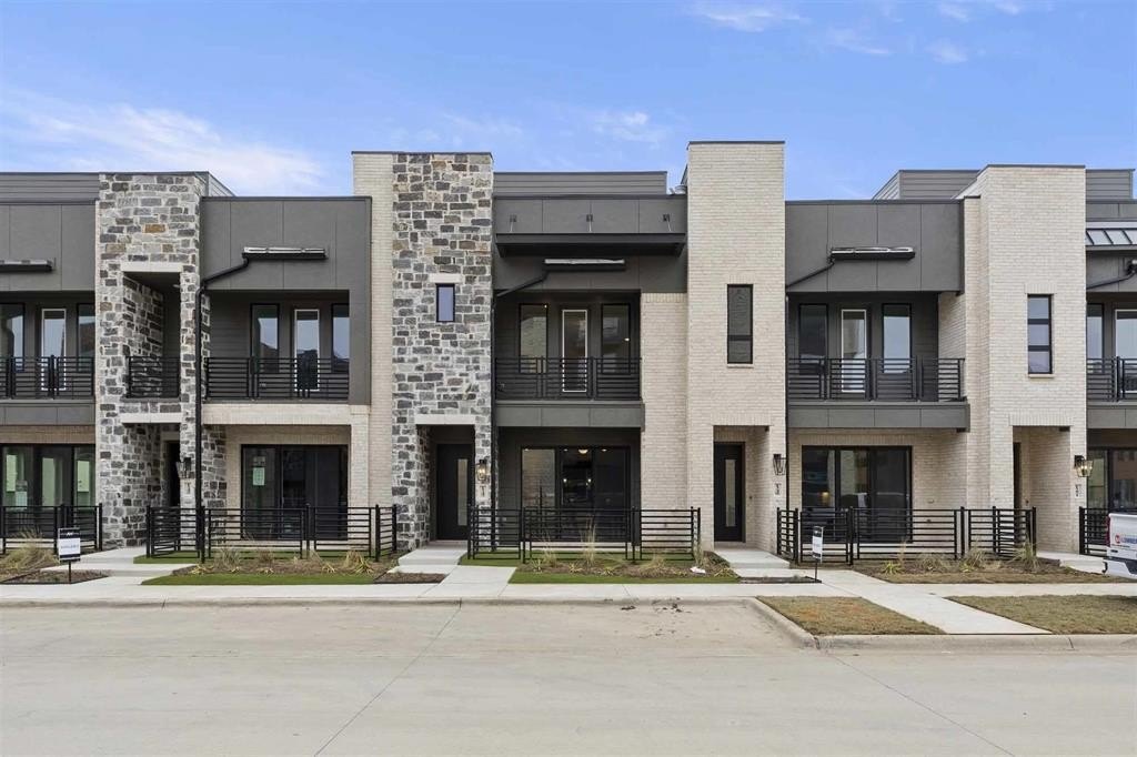 1162 Daybreak Drive, Allen, TX 75013, 3 Bedrooms Bedrooms, ,2 BathroomsBathrooms,Residential,For Sale,1162 Daybreak Drive,0,21068844