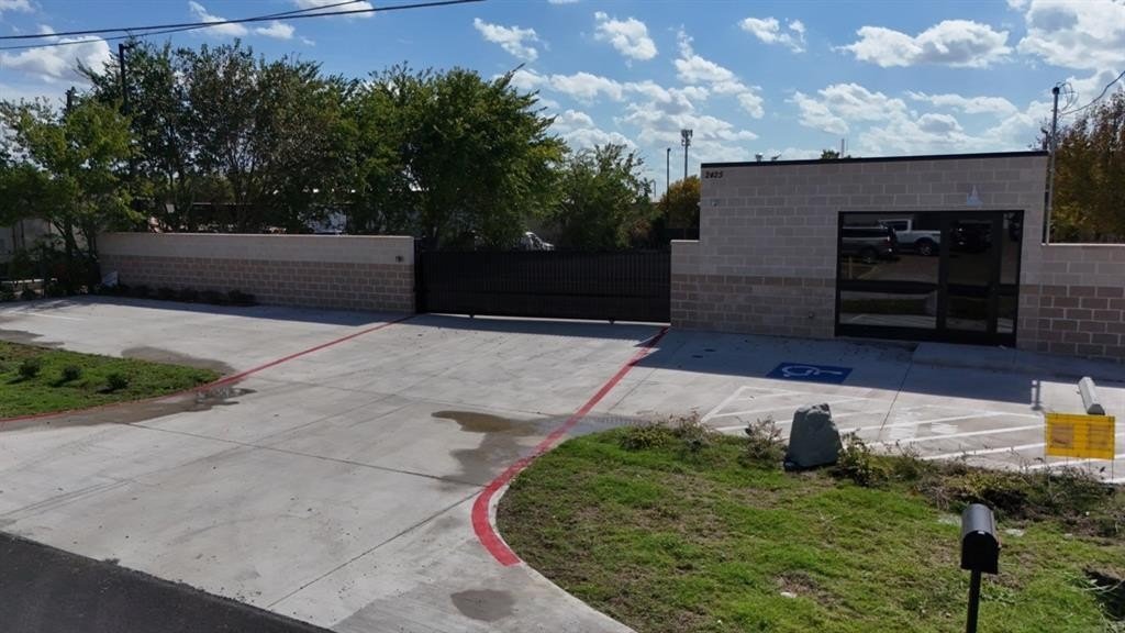 2425 Edinburgh Street, Mesquite, TX 75150, ,Commercial Sale,For Sale,2425 Edinburgh Street,0,21068850
