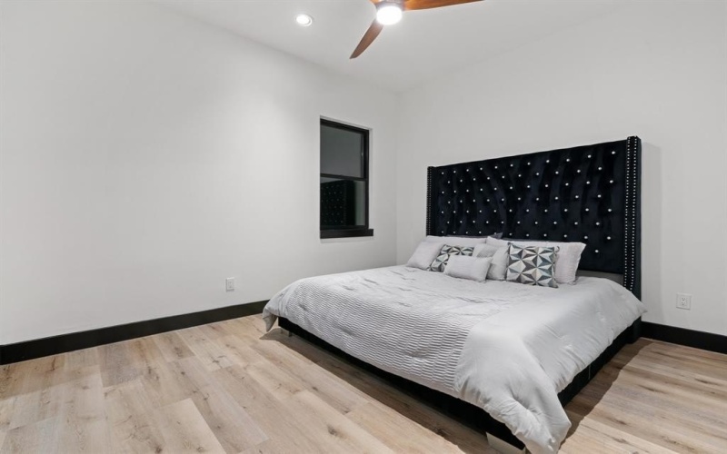 9818 Witham Street, Dallas, TX 75220, 4 Bedrooms Bedrooms, ,5 BathroomsBathrooms,Residential,For Sale,9818 Witham Street,0,21068857