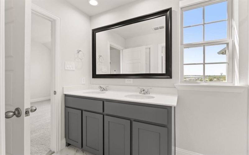 672 Sandiford, Mansfield, TX 76063, 3 Bedrooms Bedrooms, ,2 BathroomsBathrooms,Residential,For Sale,672 Sandiford,0,21068902