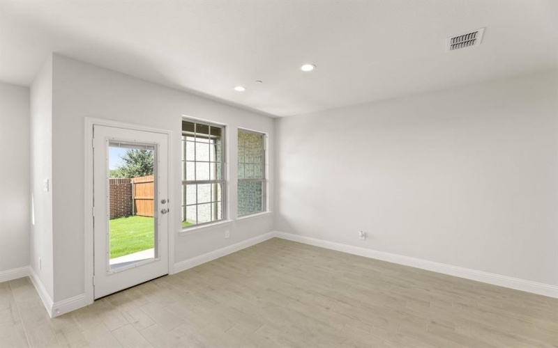 672 Sandiford, Mansfield, TX 76063, 3 Bedrooms Bedrooms, ,2 BathroomsBathrooms,Residential,For Sale,672 Sandiford,0,21068902