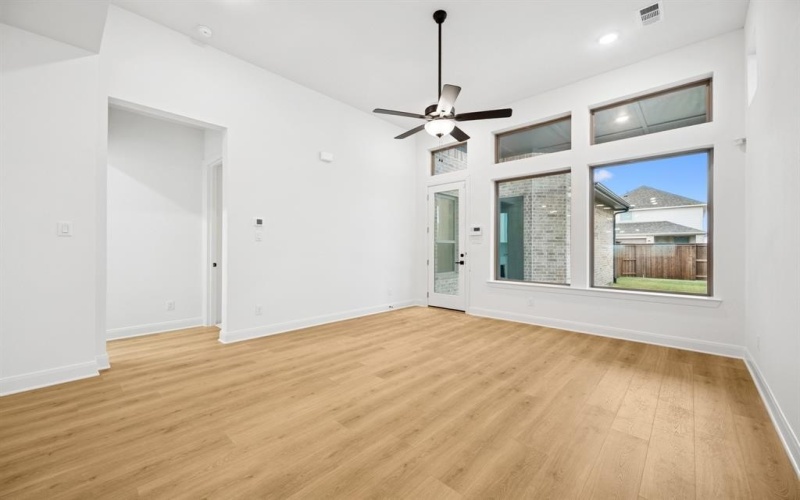 2024 Cuellar Way, Van Alstyne, TX 75495, 3 Bedrooms Bedrooms, ,2 BathroomsBathrooms,Residential,For Sale,2024 Cuellar Way,0,21068950