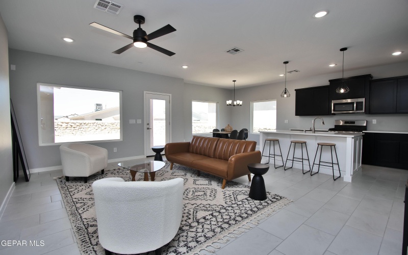 15237 Gauge Court, El Paso, TX 79938, 4 Habitaciones Habitaciones , ,1 BañoBaños,Residential,En Venta,15237 Gauge Court,0,921680