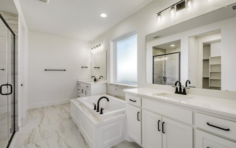 2226 Ten Mile Creek Road, Celina, TX 75009, 4 Habitaciones Habitaciones , ,5 BañosBaños,Residential,En Venta,2226 Ten Mile Creek Road,0,21069172