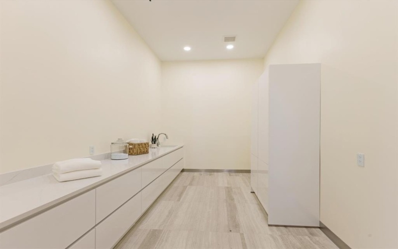 6218 Walnut Hill Lane, Dallas, TX 75230, 5 Habitaciones Habitaciones , ,7 BañosBaños,Residential,En Venta,6218 Walnut Hill Lane,0,21069179