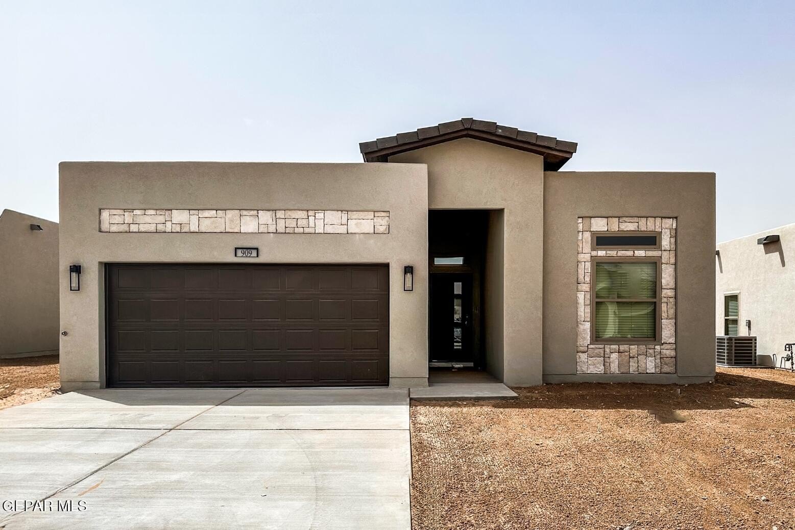 909 LARKHALL Place, El Paso, TX 79928, 4 Bedrooms Bedrooms, ,2 BathroomsBathrooms,Residential,For Sale,909 LARKHALL Place,921685