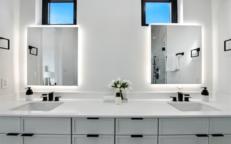 4611 Fairmount Street #102, Dallas, TX 75219, 2 Bedrooms Bedrooms, ,2 BathroomsBathrooms,Residential,For Sale,4611 Fairmount Street,0,21069287
