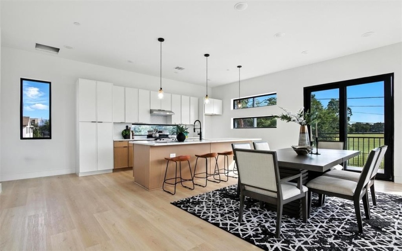 4611 Fairmount Street #102, Dallas, TX 75219, 2 Bedrooms Bedrooms, ,2 BathroomsBathrooms,Residential,For Sale,4611 Fairmount Street,0,21069287