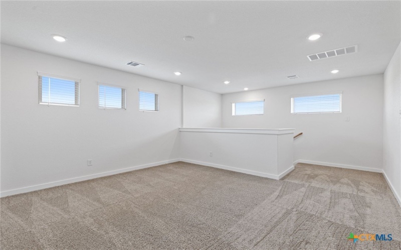 705 Salamander Street, San Marcos, TX 78666, 4 Habitaciones Habitaciones , ,2 BañosBaños,Residential,En Venta,705 Salamander Street,0,593617