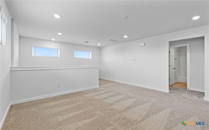 705 Salamander Street, San Marcos, TX 78666, 4 Habitaciones Habitaciones , ,2 BañosBaños,Residential,En Venta,705 Salamander Street,0,593617