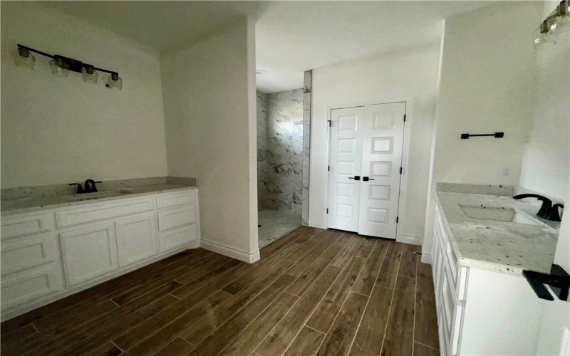 1525 Aegon, Corpus Christi, TX 78415, 5 Habitaciones Habitaciones , ,3 BañosBaños,Residential,En Venta,1525 Aegon,0,465372