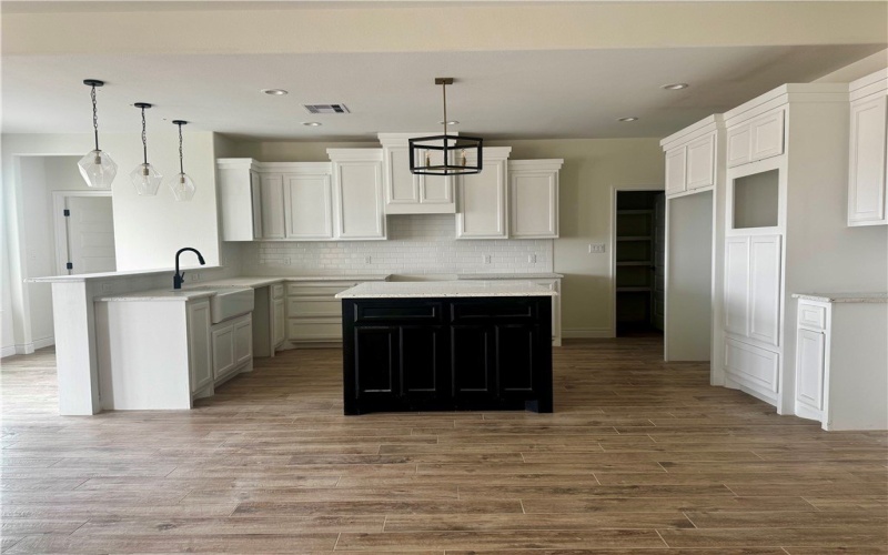 1525 Aegon, Corpus Christi, TX 78415, 5 Habitaciones Habitaciones , ,3 BañosBaños,Residential,En Venta,1525 Aegon,0,465372