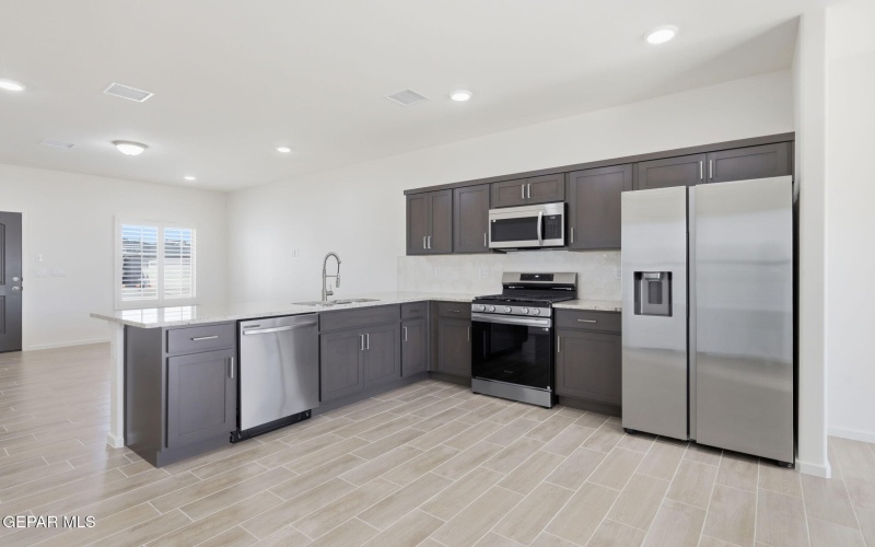 13961 Victory Sky Avenue, El Paso, TX 79928, 3 Bedrooms Bedrooms, ,1 BathroomBathrooms,Residential,For Sale,13961 Victory Sky Avenue,0,930947