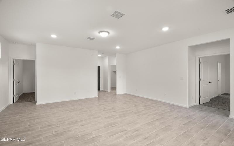 1209 Irish Summer Place, El Paso, TX 79928, 3 Habitaciones Habitaciones , ,1 BañoBaños,Residential,En Venta,1209 Irish Summer Place,0,930953