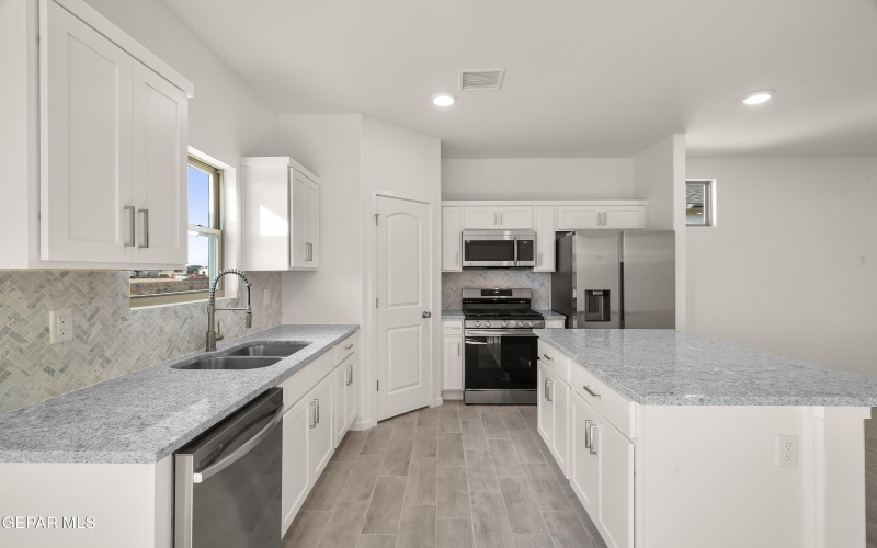 1209 Irish Summer Place, El Paso, TX 79928, 3 Habitaciones Habitaciones , ,1 BañoBaños,Residential,En Venta,1209 Irish Summer Place,0,930953