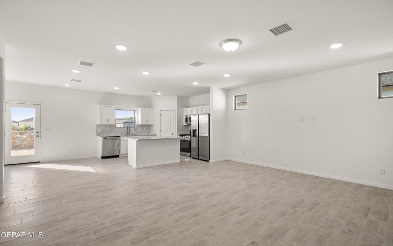 1209 Irish Summer Place, El Paso, TX 79928, 3 Habitaciones Habitaciones , ,1 BañoBaños,Residential,En Venta,1209 Irish Summer Place,0,930953