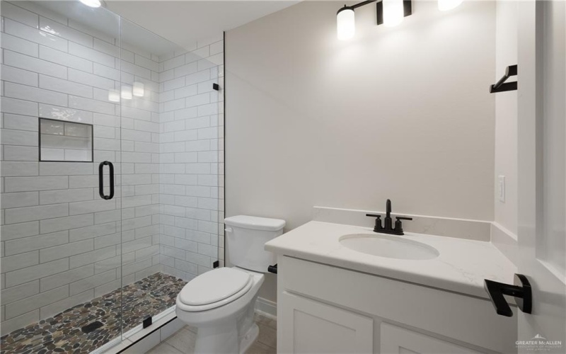 7015 Cypress Springs Drive, McAllen, TX 78504, 5 Habitaciones Habitaciones , ,3 BañosBaños,Residential,En Venta,7015 Cypress Springs Drive,0,481579