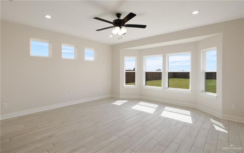 7015 Cypress Springs Drive, McAllen, TX 78504, 5 Habitaciones Habitaciones , ,3 BañosBaños,Residential,En Venta,7015 Cypress Springs Drive,0,481579