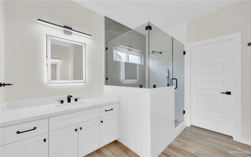 5300 N 42nd Street, McAllen, TX 78504, 4 Bedrooms Bedrooms, ,3 BathroomsBathrooms,Residential,For Sale,5300 N 42nd Street,0,481790