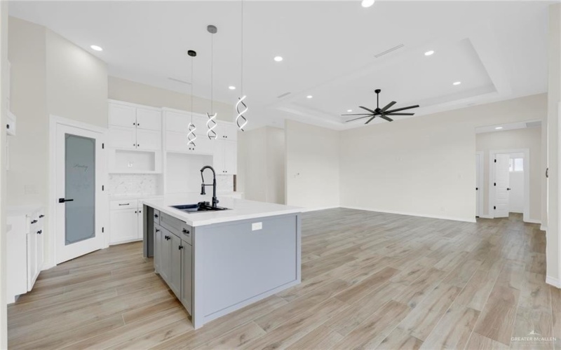 5300 N 42nd Street, McAllen, TX 78504, 4 Bedrooms Bedrooms, ,3 BathroomsBathrooms,Residential,For Sale,5300 N 42nd Street,0,481790