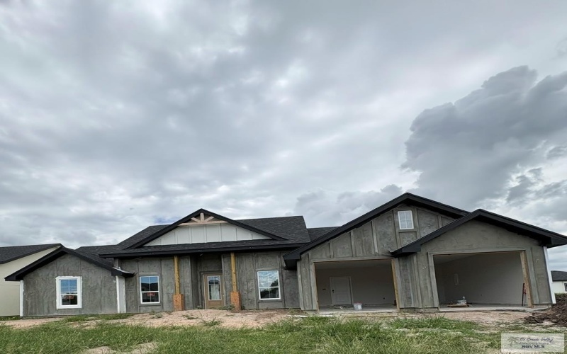 9716 HEIGHTS DR, HARLINGEN, TX 78552, 4 Bedrooms Bedrooms, ,3 BathroomsBathrooms,Residential,For Sale,9716 HEIGHTS DR,0,29768774