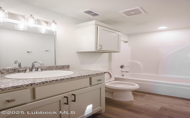 8012 Elm Avenue, Lubbock, TX 79404, 3 Bedrooms Bedrooms, ,2 BathroomsBathrooms,Residential,For Sale,8012 Elm Avenue,0,202554436