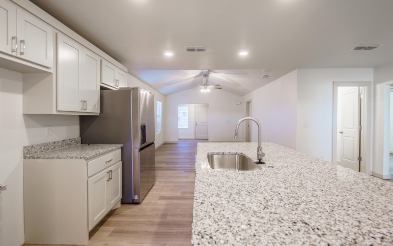 2210 N Ave, Lubbock, TX 79403, 3 Habitaciones Habitaciones , ,2 BañosBaños,Residential,En Venta,2210 N Ave,0,202555382