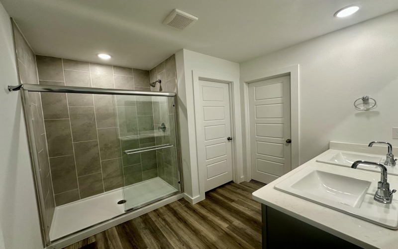 614 E 14th Street, Wolfforth, TX 79382, 3 Habitaciones Habitaciones , ,2 BañosBaños,Residential,En Venta,614 E 14th Street,0,202556609