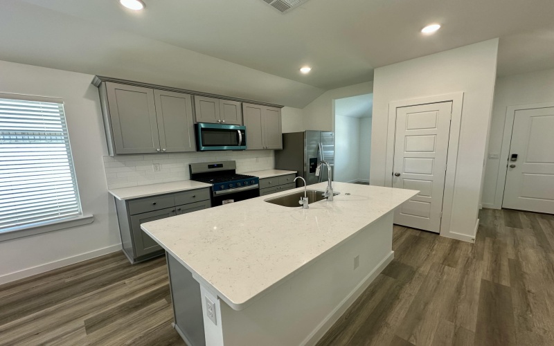 614 E 14th Street, Wolfforth, TX 79382, 3 Habitaciones Habitaciones , ,2 BañosBaños,Residential,En Venta,614 E 14th Street,0,202556609