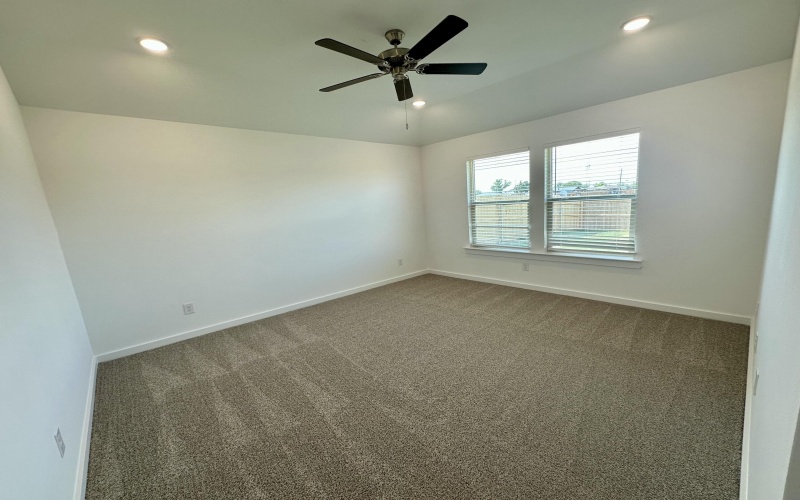 614 E 14th Street, Wolfforth, TX 79382, 3 Habitaciones Habitaciones , ,2 BañosBaños,Residential,En Venta,614 E 14th Street,0,202556609