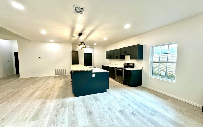 2617 47th Street, Lubbock, TX 79413, 3 Bedrooms Bedrooms, ,2 BathroomsBathrooms,Residential,For Sale,2617 47th Street,0,202558174