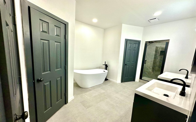 2617 47th Street, Lubbock, TX 79413, 3 Bedrooms Bedrooms, ,2 BathroomsBathrooms,Residential,For Sale,2617 47th Street,0,202558174