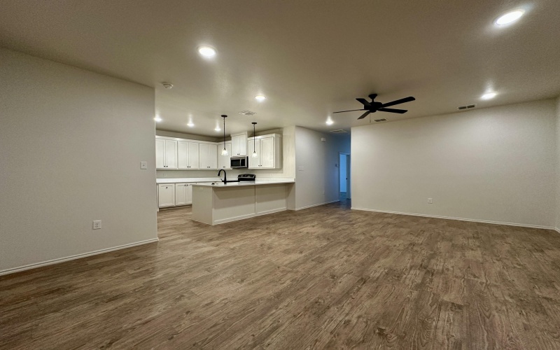 7023 40th Street, Lubbock, TX 79407, 3 Bedrooms Bedrooms, ,2 BathroomsBathrooms,Residential,For Sale,7023 40th Street,0,202559025