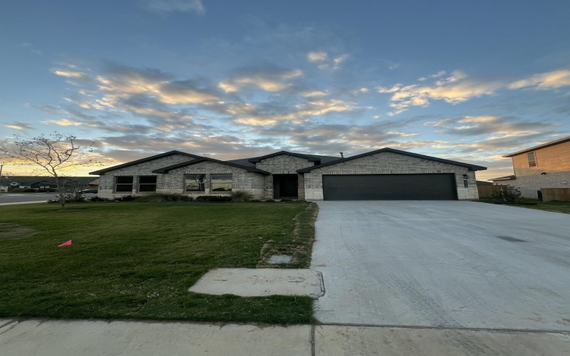 10518 Aberdeen Avenue, Lubbock, TX 79424, 4 Habitaciones Habitaciones , ,2 BañosBaños,Residential,En Venta,10518 Aberdeen Avenue,0,202560356