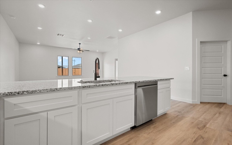 6007 Wausau Avenue, Lubbock, TX 79407, 3 Habitaciones Habitaciones , ,2 BañosBaños,Residential,En Venta,6007 Wausau Avenue,0,202561001