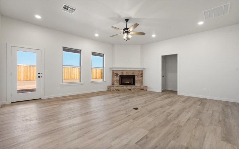 1508 E 29th Street, Wolfforth, TX 79382, 4 Habitaciones Habitaciones , ,3 BañosBaños,Residential,En Venta,1508 E 29th Street,0,202561005