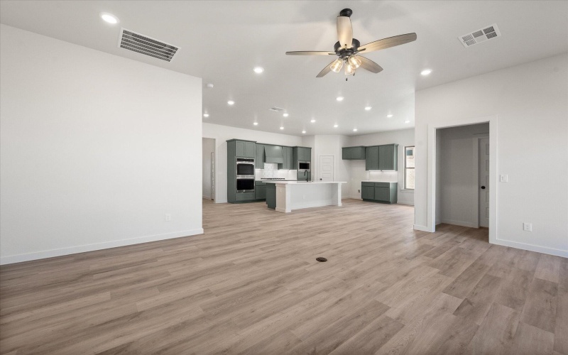 1508 E 29th Street, Wolfforth, TX 79382, 4 Habitaciones Habitaciones , ,3 BañosBaños,Residential,En Venta,1508 E 29th Street,0,202561005