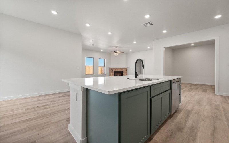 1508 E 29th Street, Wolfforth, TX 79382, 4 Habitaciones Habitaciones , ,3 BañosBaños,Residential,En Venta,1508 E 29th Street,0,202561005