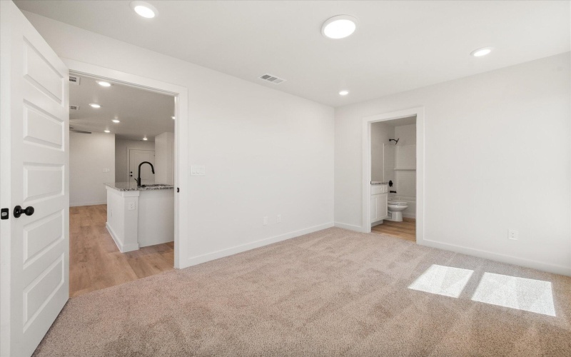 511 E 23rd Street, Wolfforth, TX 79382, 3 Habitaciones Habitaciones , ,2 BañosBaños,Residential,En Venta,511 E 23rd Street,0,202561006
