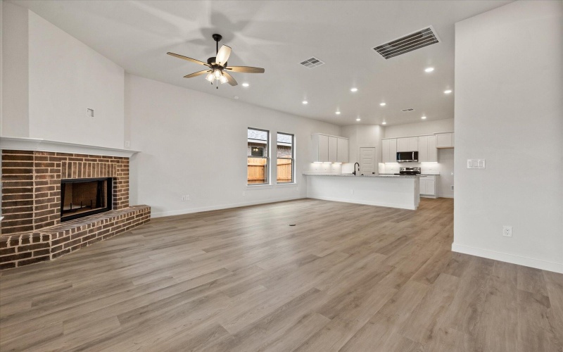 2911 Harvest Avenue, Wolfforth, TX 79382, 3 Habitaciones Habitaciones , ,2 BañosBaños,Residential,En Venta,2911 Harvest Avenue,0,202561009